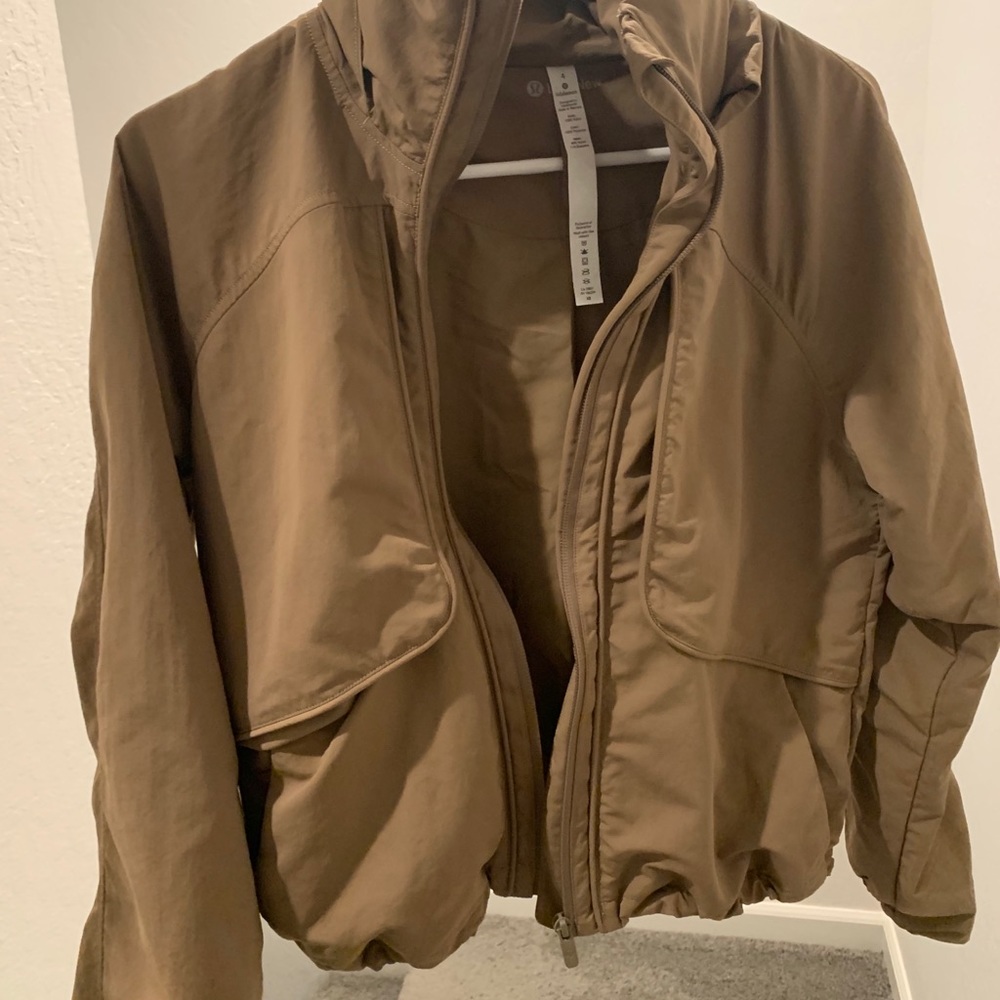 AEJ in Frontier Size 4 - Reserved, Do Not Buy